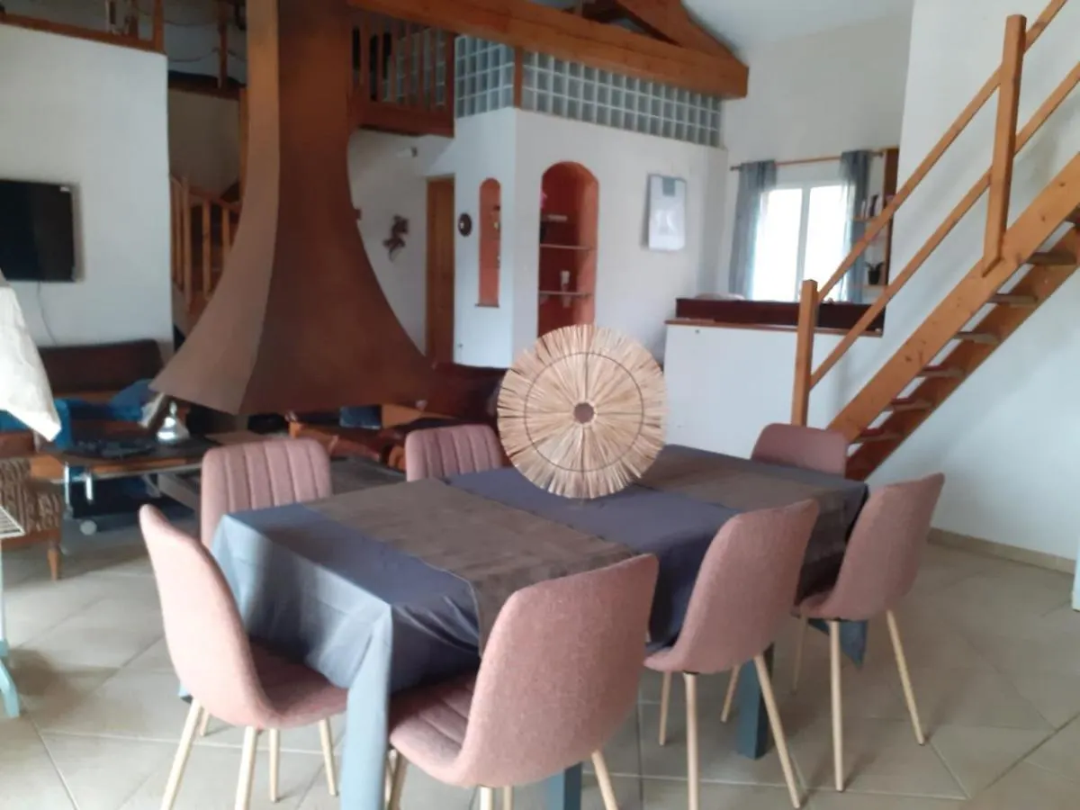 Villa 160M2 Piscine Chauffee Privee Regusse